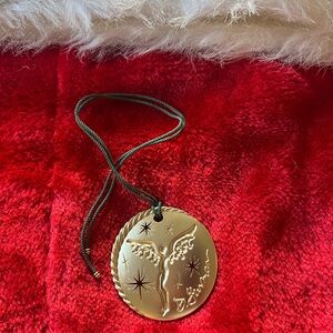 David Yurman Holiday Gold Star Pendant 2025